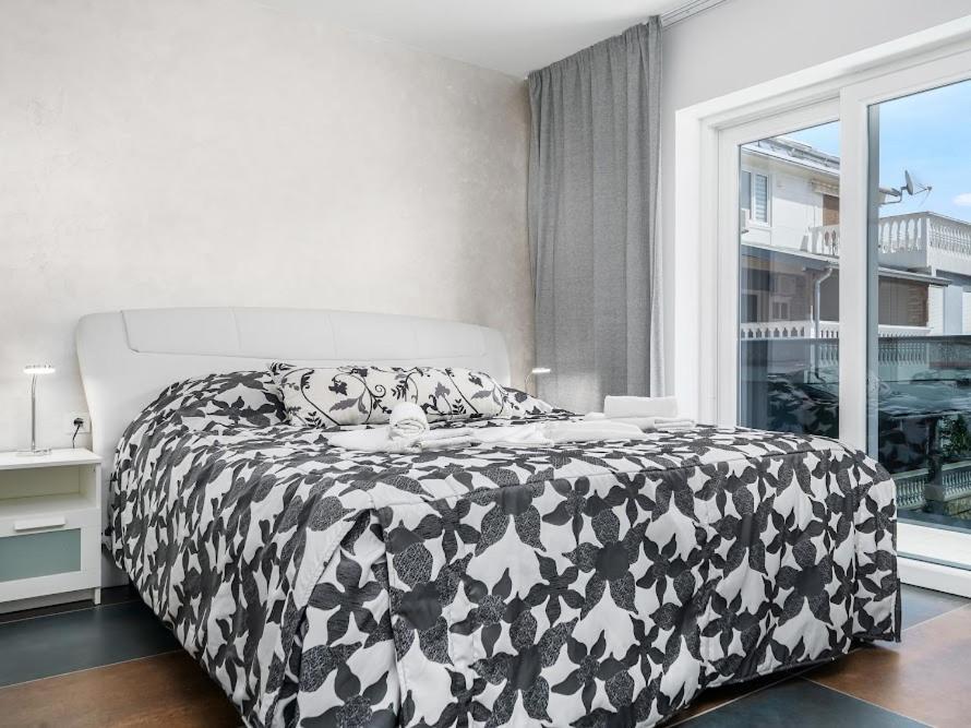 Luxury Apartments-La Dino Maky Vodice Habitación foto