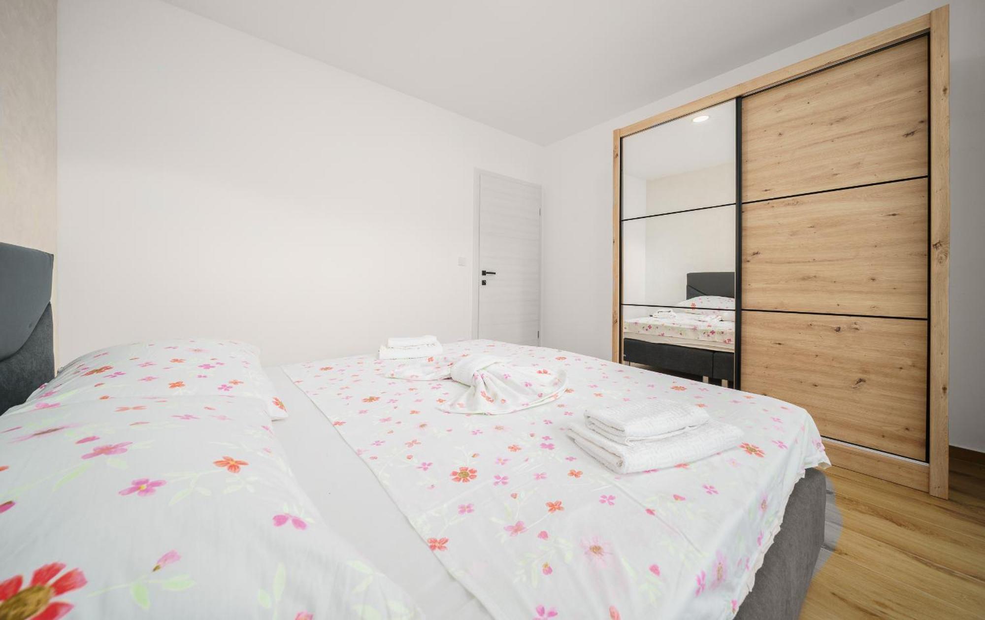 Luxury Apartments-La Dino Maky Vodice Habitación foto